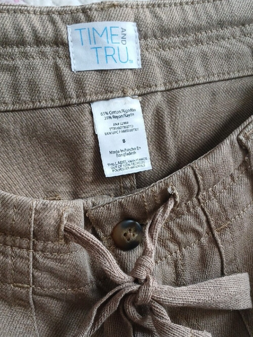 Sz. 8 - Wide-Leg Cargo Pants in Beige/Tan - Picture 2 of 4